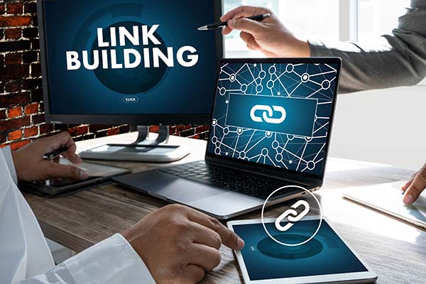 SEO link building strategies on different devices